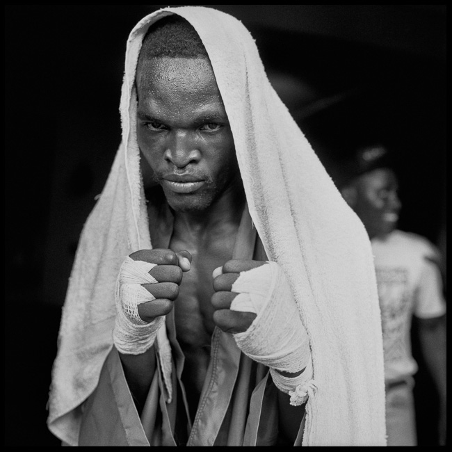 Zambian boxer, Zimbabwe, 1994 | The Rockefeller Foundation